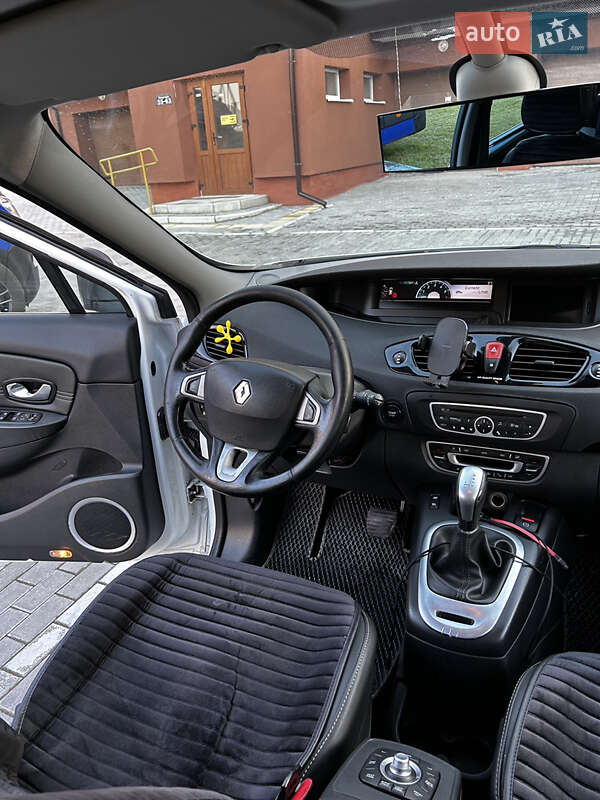 Мінівен Renault Scenic 2011 в Львові