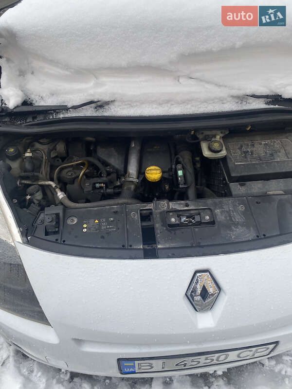 Мінівен Renault Scenic 2011 в Львові