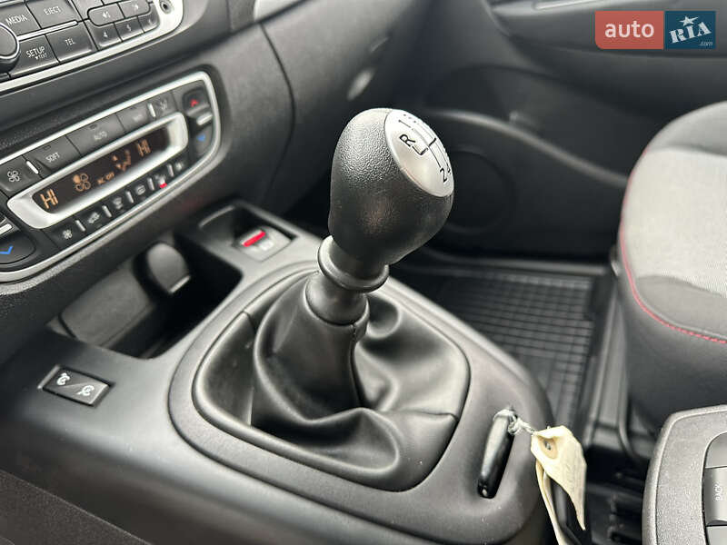 Минивэн Renault Scenic 2014 в Виннице