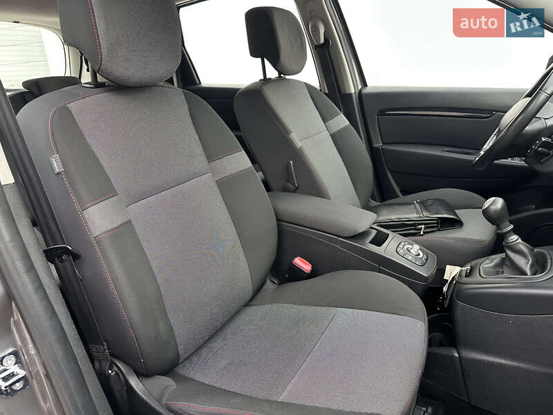 Минивэн Renault Scenic 2014 в Виннице