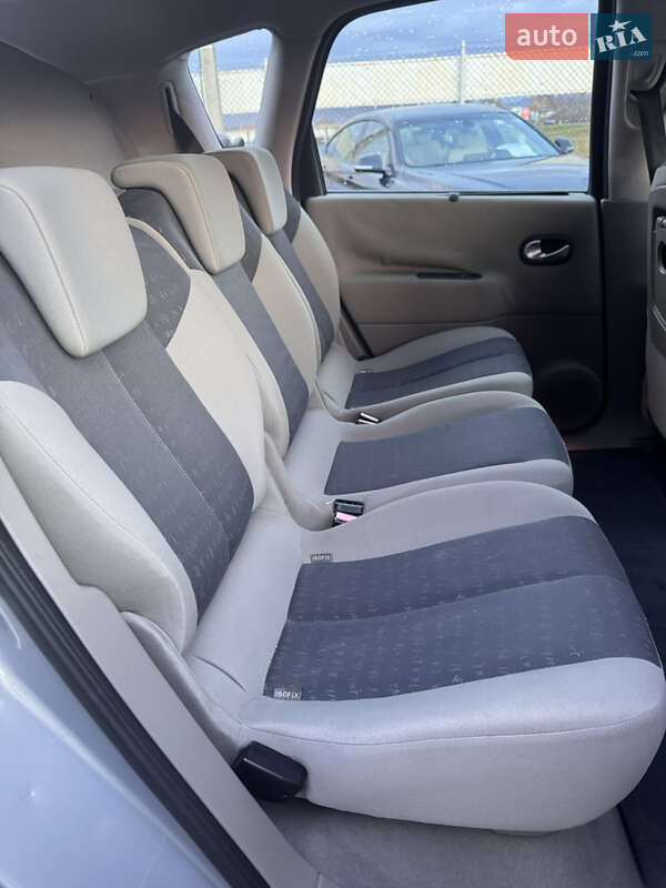 Минивэн Renault Scenic 2005 в Виноградове