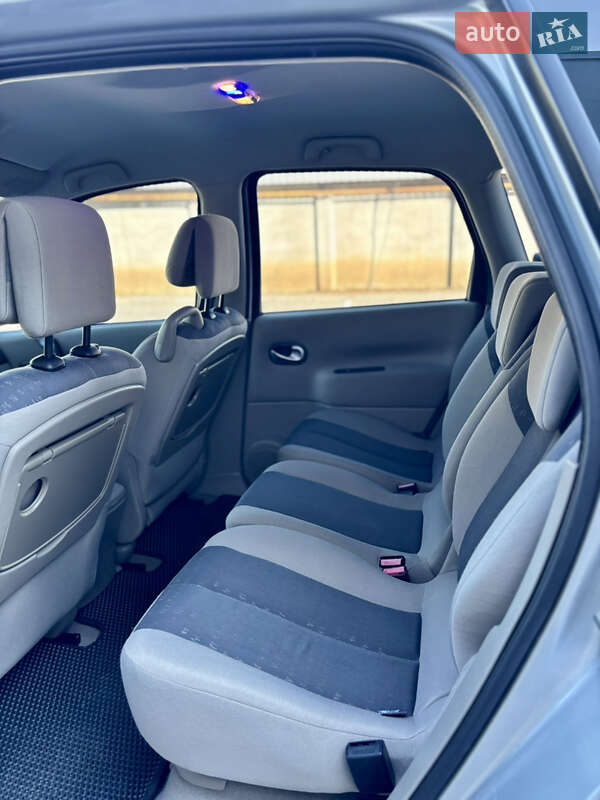 Минивэн Renault Scenic 2005 в Хмельницком фото 16 Минивэн Renault Scenic 2005 в Хмельницком