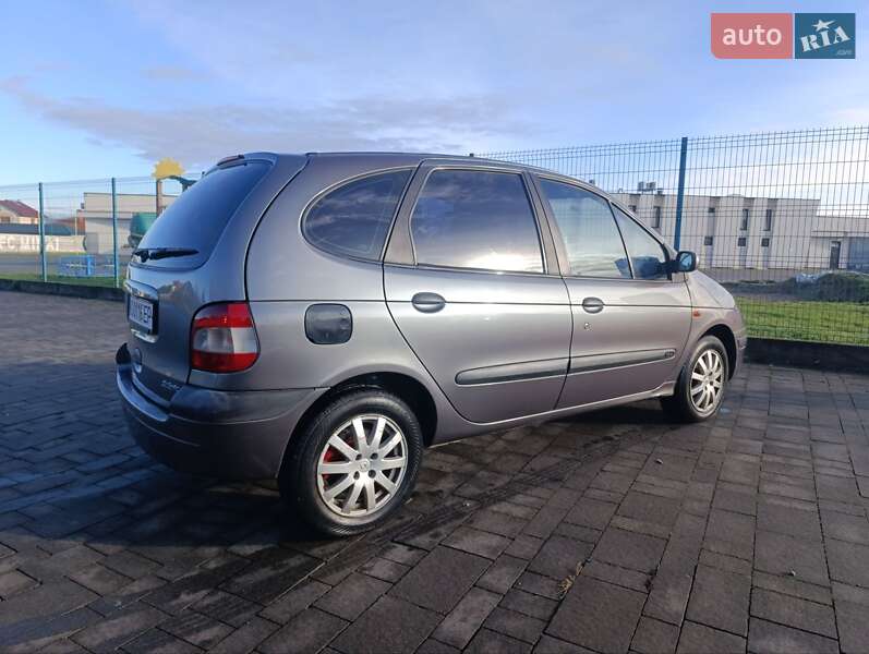Минивэн Renault Scenic 2000 в Ужгороде