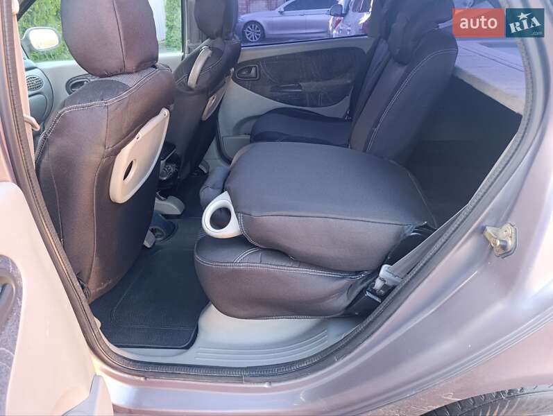 Минивэн Renault Scenic 2000 в Ужгороде