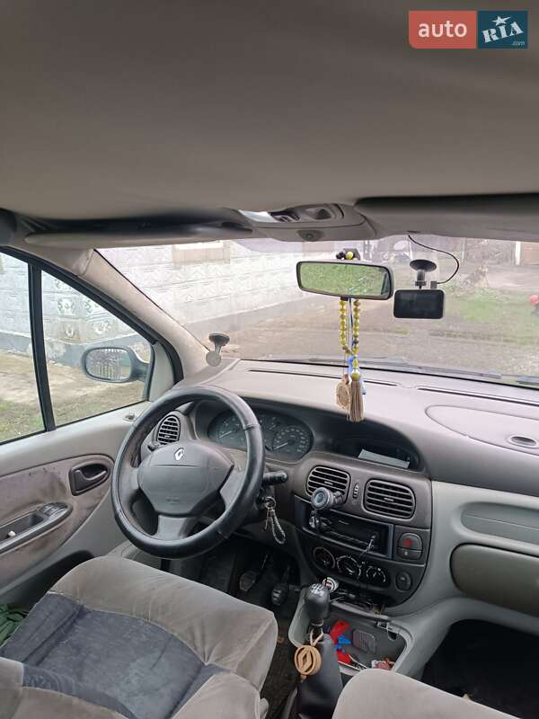Мінівен Renault Scenic 2001 в Калинівці