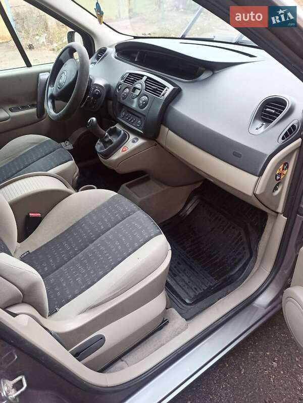 Минивэн Renault Scenic 2004 в Каменском фото 6 Минивэн Renault Scenic 2004 в Каменском