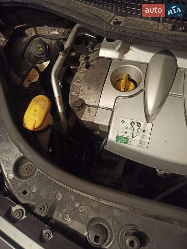 Минивэн Renault Scenic 2004 в Каменском фото 14 Минивэн Renault Scenic 2004 в Каменском