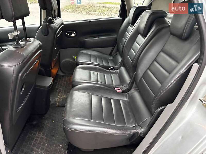Мінівен Renault Scenic 2005 в Запоріжжі
