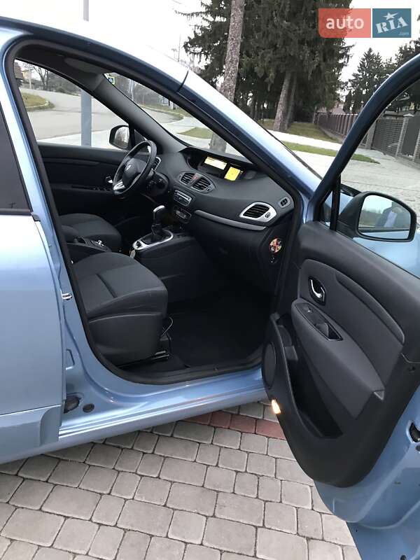 Мінівен Renault Scenic 2010 в Старокостянтинові