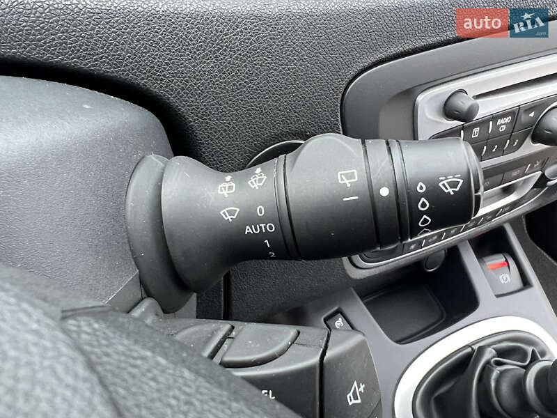 Минивэн Renault Scenic 2011 в Луцке фото 76 Минивэн Renault Scenic 2011 в Луцке