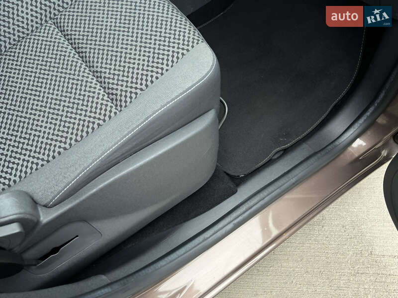 Минивэн Renault Scenic 2011 в Луцке фото 99 Минивэн Renault Scenic 2011 в Луцке