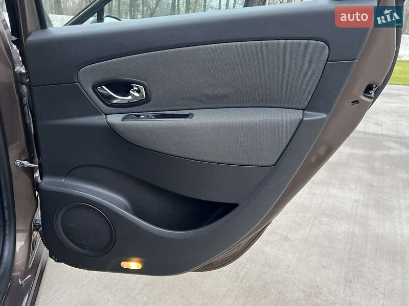 Минивэн Renault Scenic 2011 в Луцке фото 108 Минивэн Renault Scenic 2011 в Луцке