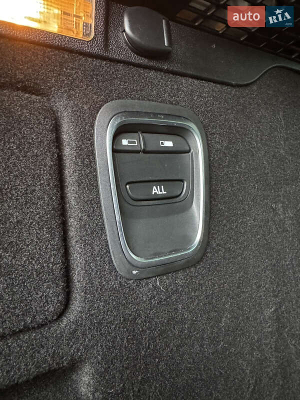 Минивэн Renault Scenic 2016 в Луцке