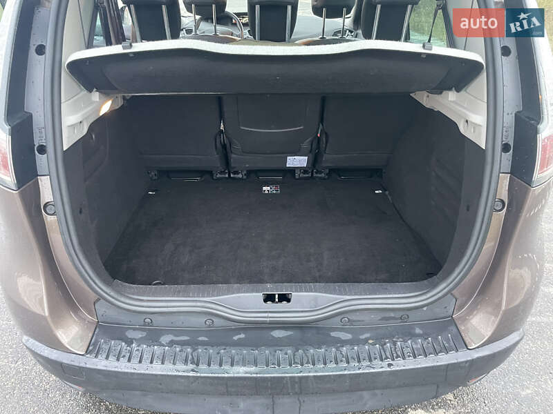 Минивэн Renault Scenic 2014 в Киеве