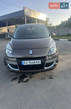 Минивэн Renault Scenic 2011 в Харькове