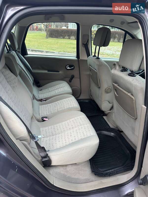 Мінівен Renault Scenic 2005 в Сумах