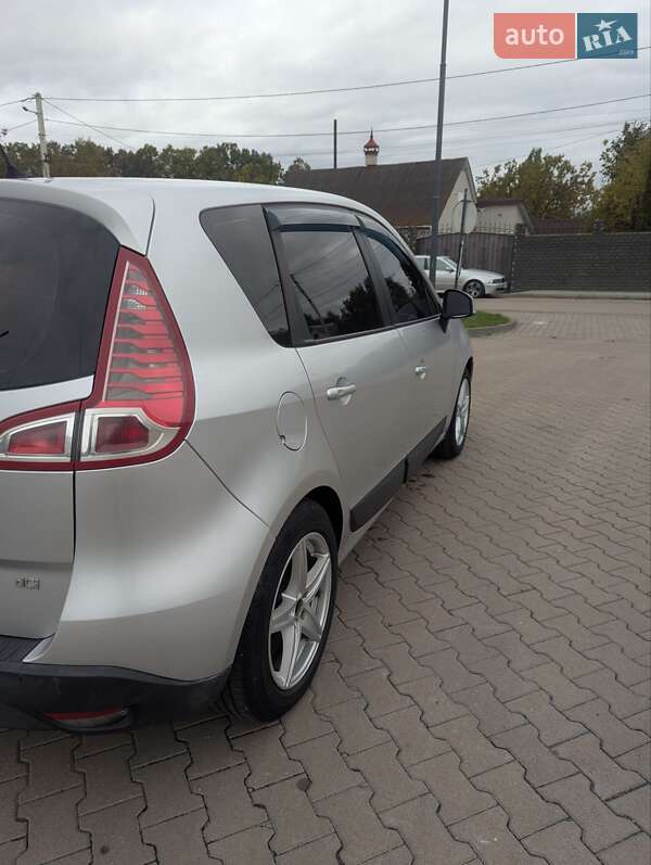 Мінівен Renault Scenic 2010 в Житомирі
