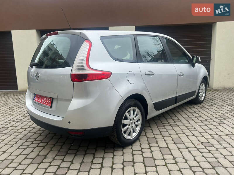 Мінівен Renault Scenic 2010 в Коломиї