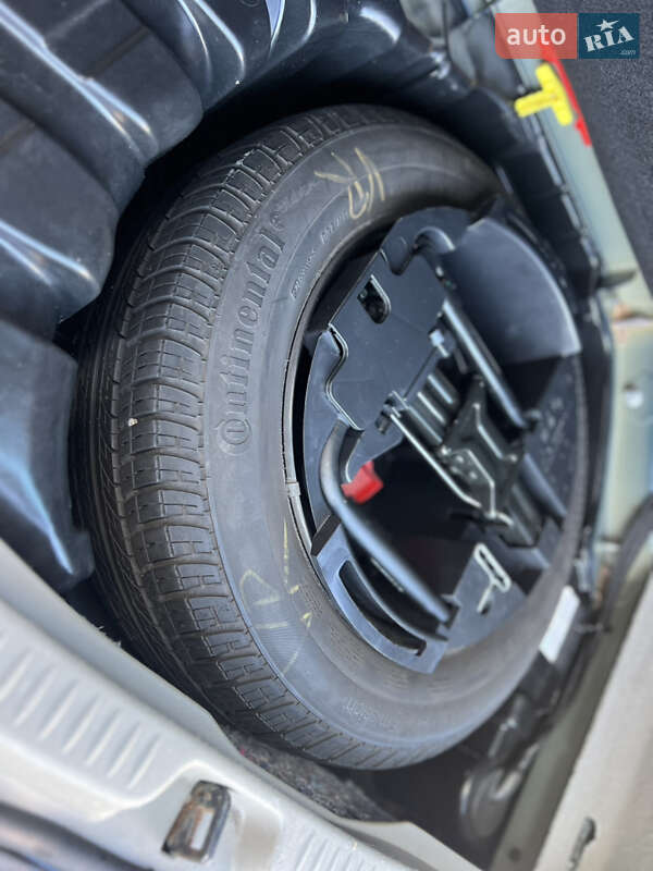 Минивэн Renault Scenic 2005 в Луцке фото 23 Минивэн Renault Scenic 2005 в Луцке