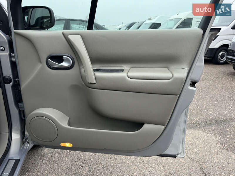 Мінівен Renault Scenic 2004 в Києві