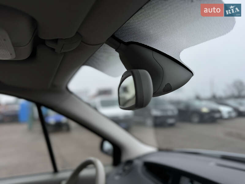 Мінівен Renault Scenic 2004 в Києві