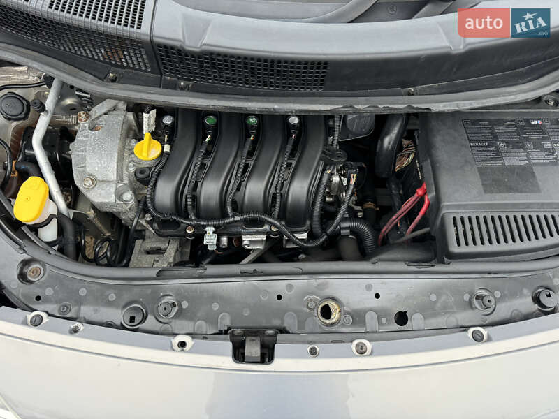 Мінівен Renault Scenic 2004 в Києві