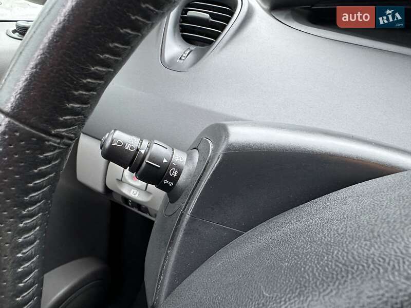 Мінівен Renault Scenic 2008 в Києві фото 23 Мінівен Renault Scenic 2008 в Києві