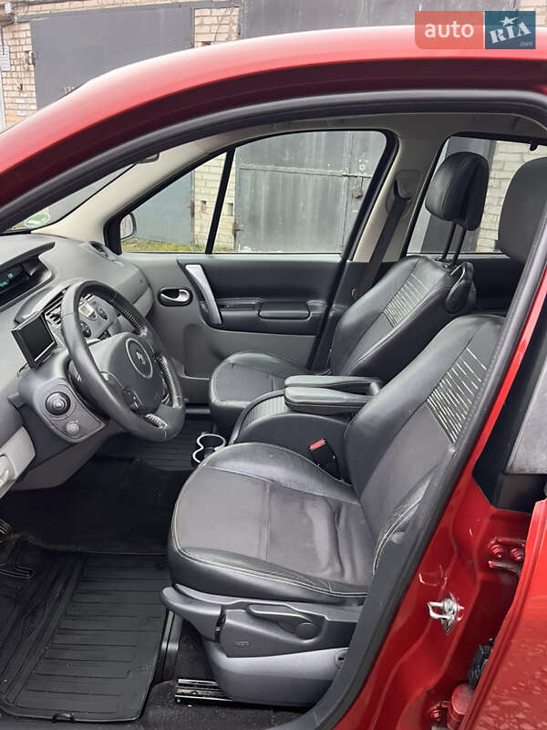 Минивэн Renault Scenic 2008 в Луцке фото 40 Минивэн Renault Scenic 2008 в Луцке