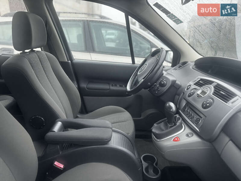 Мінівен Renault Scenic 2008 в Дубні фото 14 Мінівен Renault Scenic 2008 в Дубні