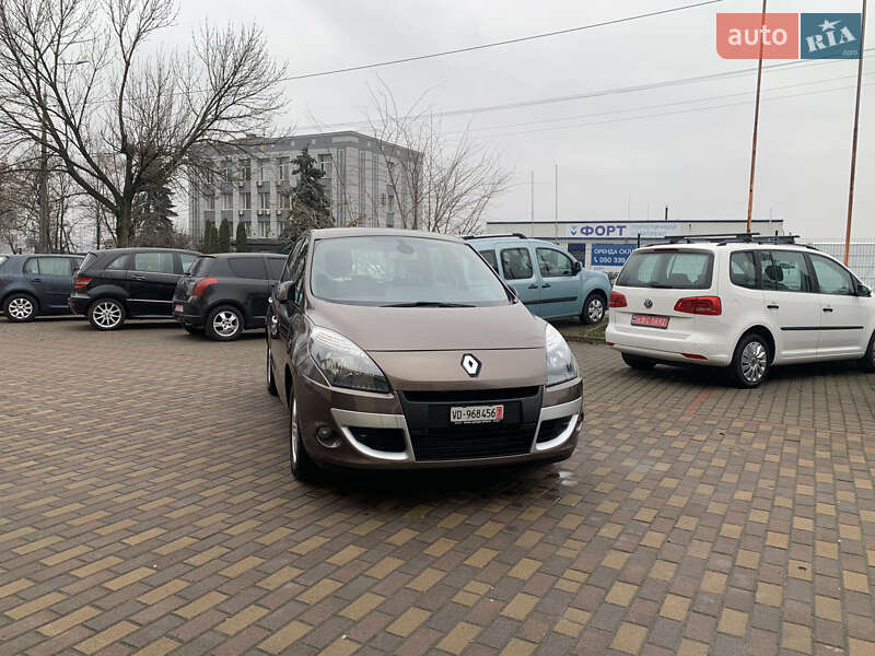 Минивэн Renault Scenic 2011 в Ровно фото Минивэн Renault Scenic 2011 в Ровно
