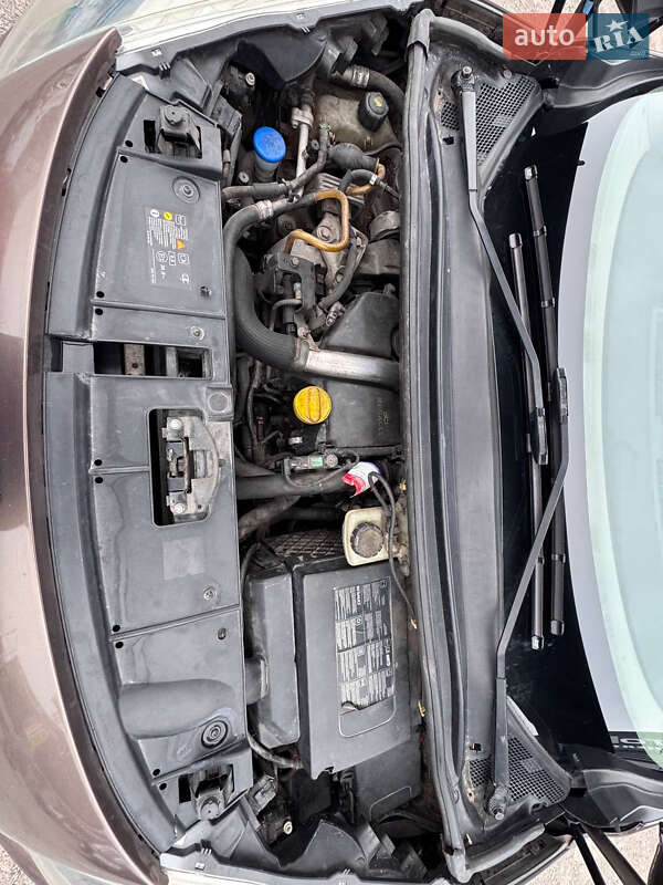 Минивэн Renault Scenic 2011 в Запорожье фото 15 Минивэн Renault Scenic 2011 в Запорожье