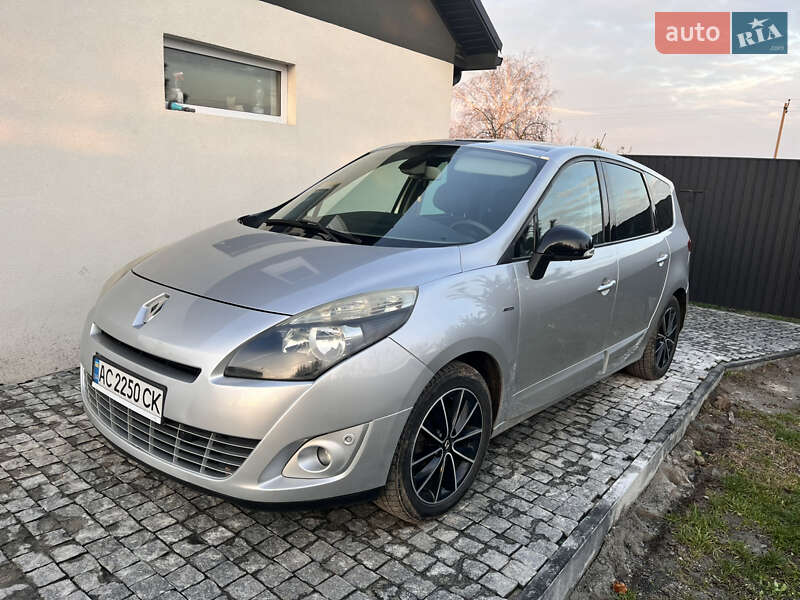 Минивэн Renault Scenic 2011 в Горохове