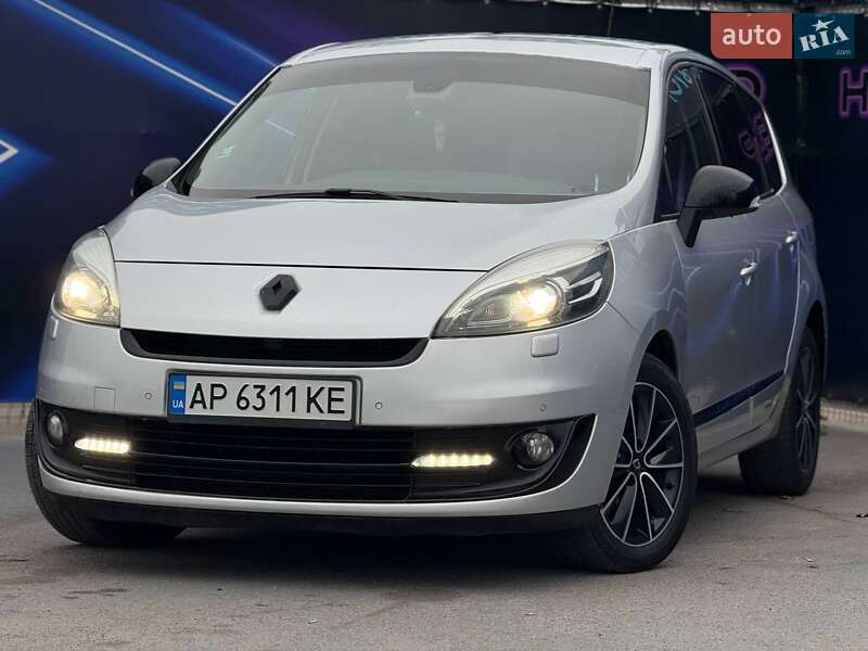 Минивэн Renault Scenic 2012 в Запорожье