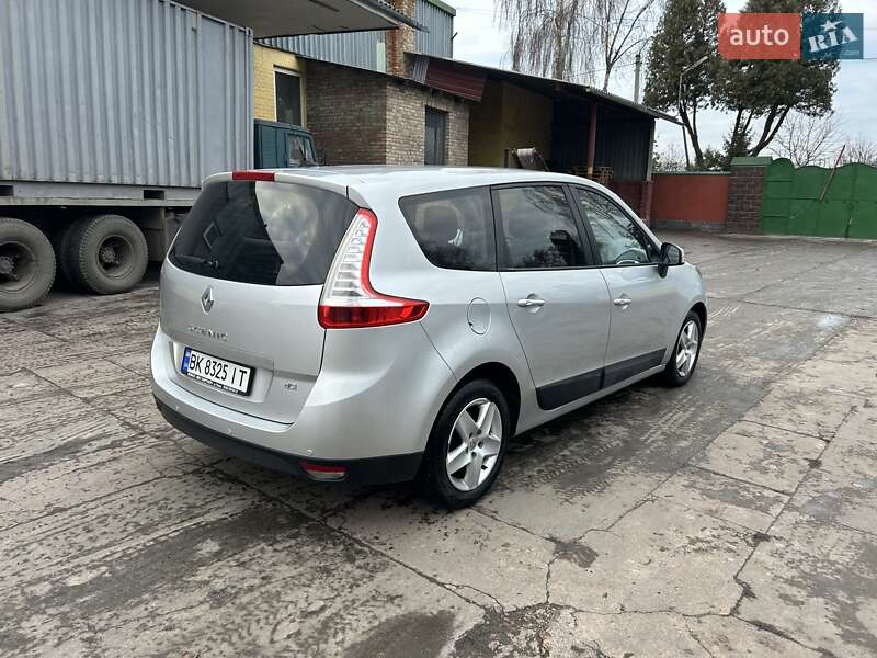 Мінівен Renault Scenic 2013 в Рівному фото 8 Мінівен Renault Scenic 2013 в Рівному