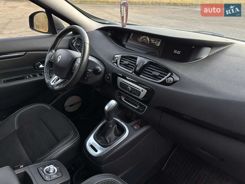 Минивэн Renault Scenic 2015 в Моршине