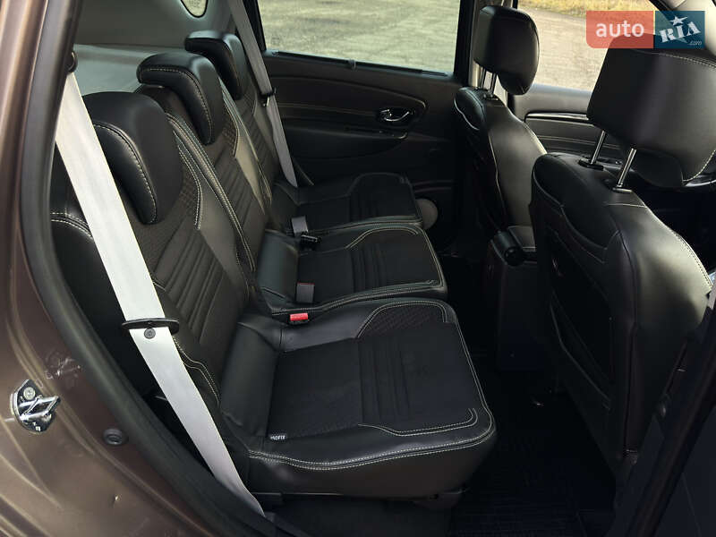 Минивэн Renault Scenic 2015 в Моршине