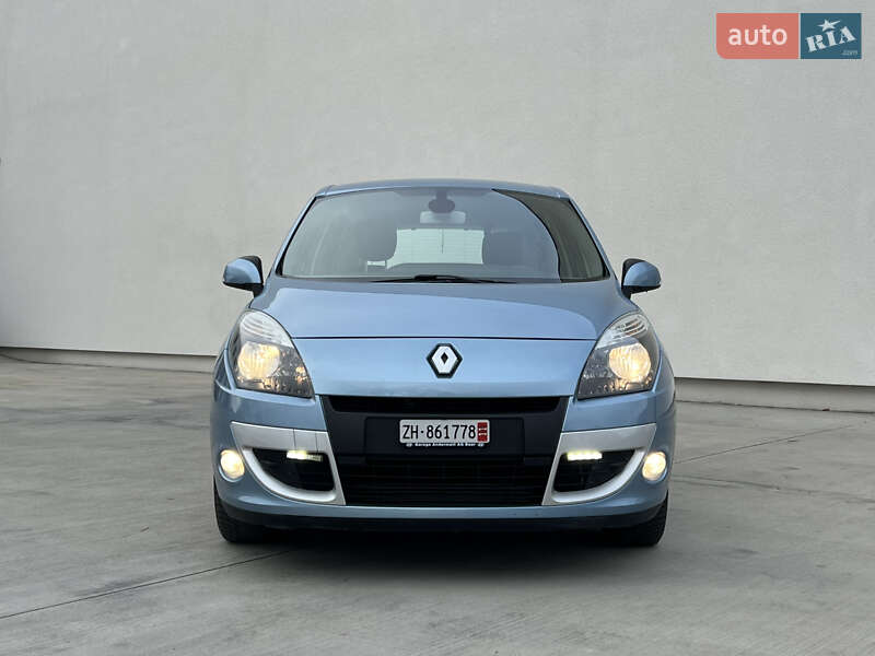 Минивэн Renault Scenic 2011 в Луцке