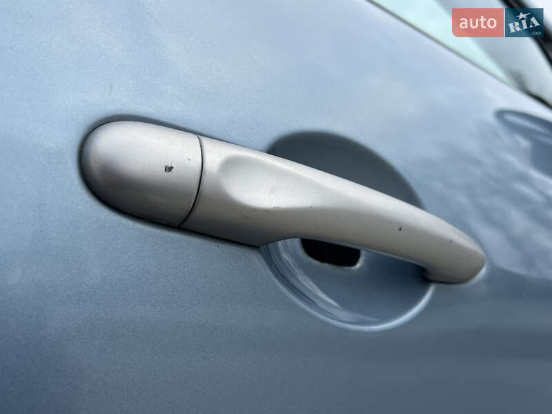 Минивэн Renault Scenic 2011 в Луцке