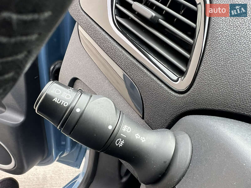 Минивэн Renault Scenic 2011 в Луцке