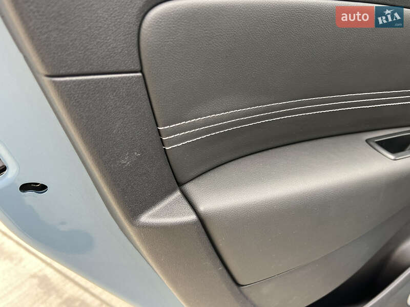 Минивэн Renault Scenic 2011 в Луцке