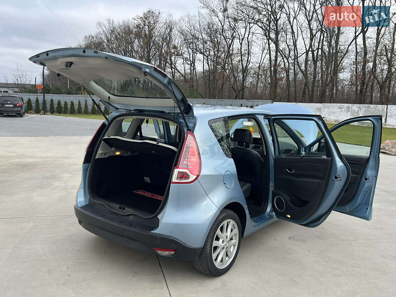 Минивэн Renault Scenic 2011 в Луцке