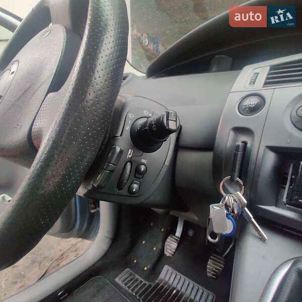 Минивэн Renault Scenic 2005 в Львове фото 12 Минивэн Renault Scenic 2005 в Львове