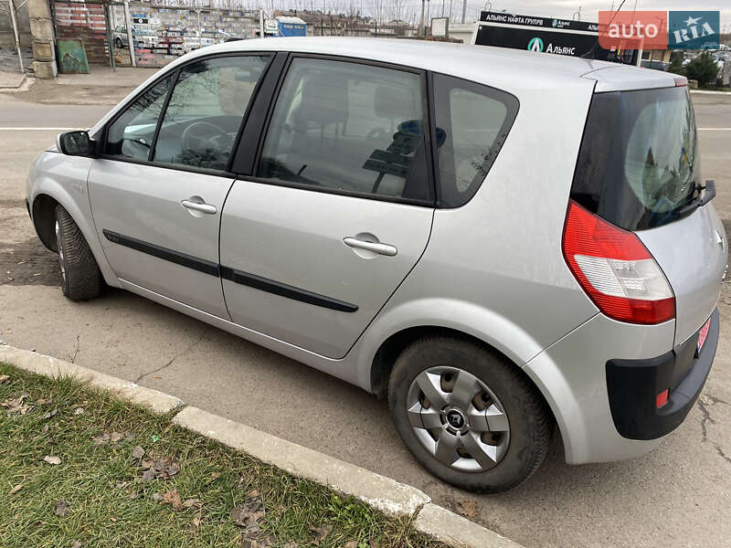 Минивэн Renault Scenic 2005 в Ровно