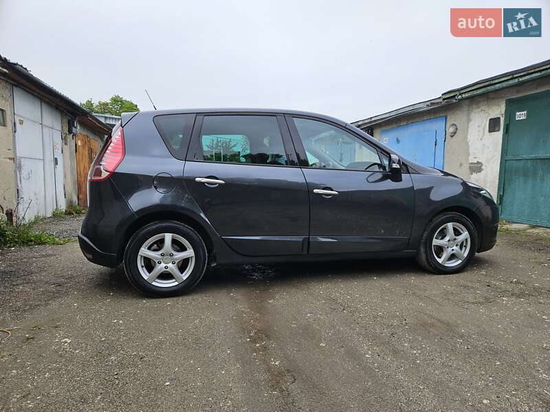 Минивэн Renault Scenic 2010 в Тернополе