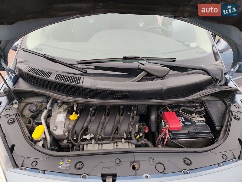 Минивэн Renault Scenic 2006 в Ровно