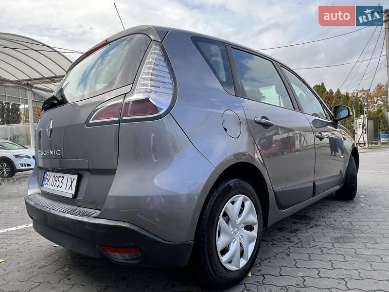 Минивэн Renault Scenic 2012 в Демидовке