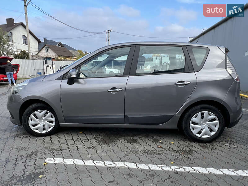 Минивэн Renault Scenic 2012 в Демидовке