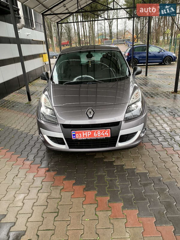 Минивэн Renault Scenic 2009 в Виннице