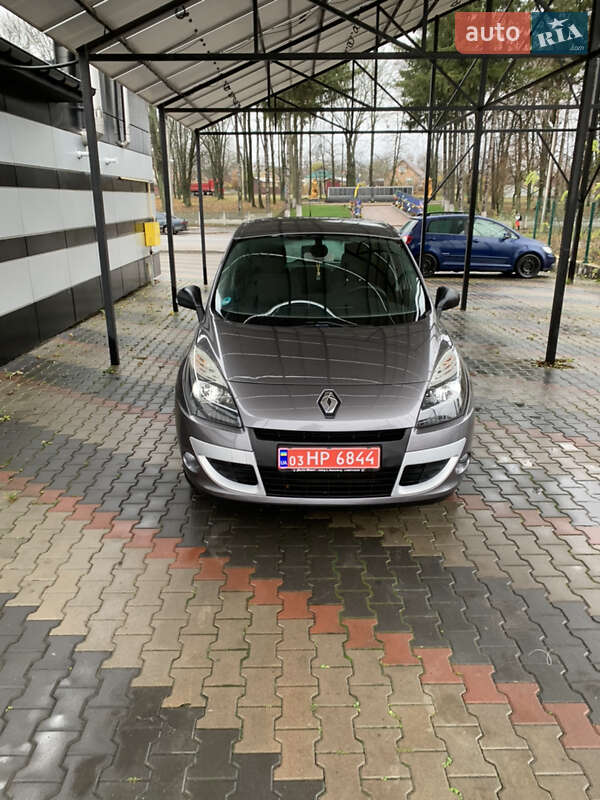 Минивэн Renault Scenic 2009 в Виннице
