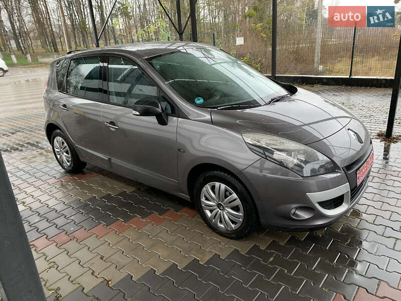 Минивэн Renault Scenic 2009 в Виннице